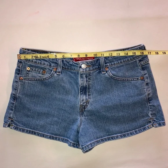 Vintage Levi’s SuperLow Stretch Denim Shorts (13 Junior) - Picture 7 of 15